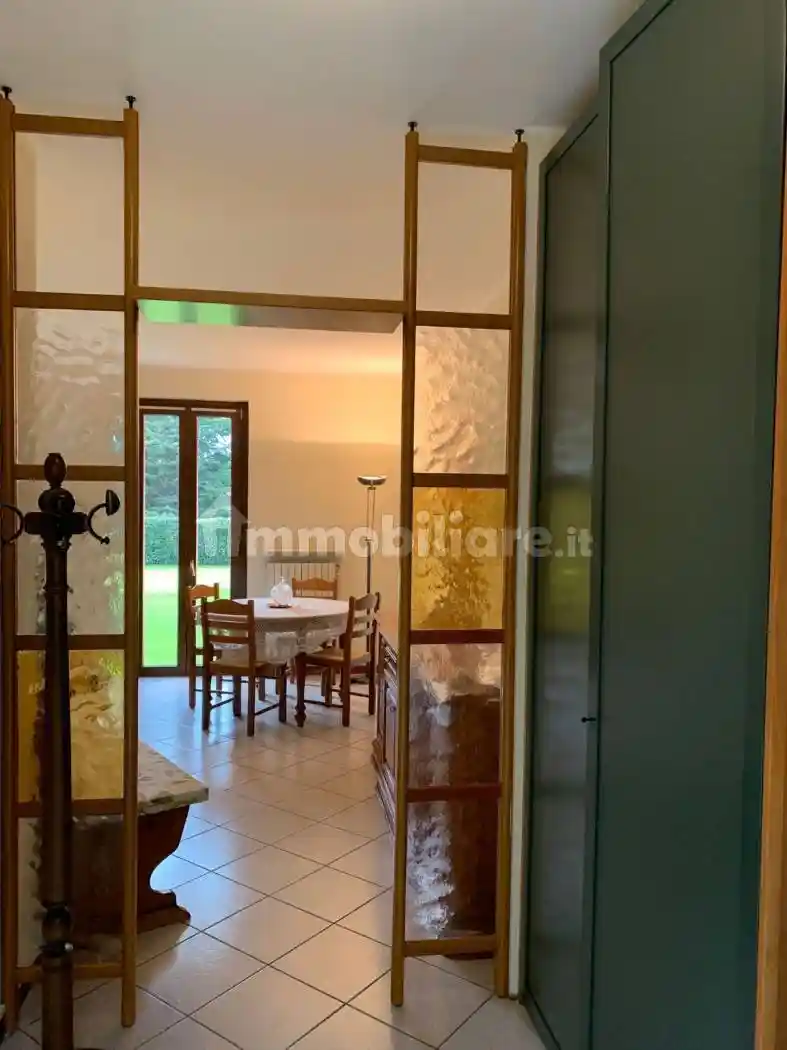 Appartamento in villa via Fratelli Valsecchi 5, Corneno Galliano Carella Mariaga, Eupilio - foto 5