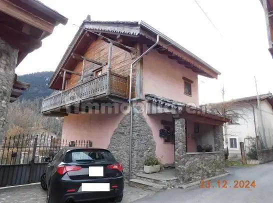 Casa indipendente in asta a Salbertrand