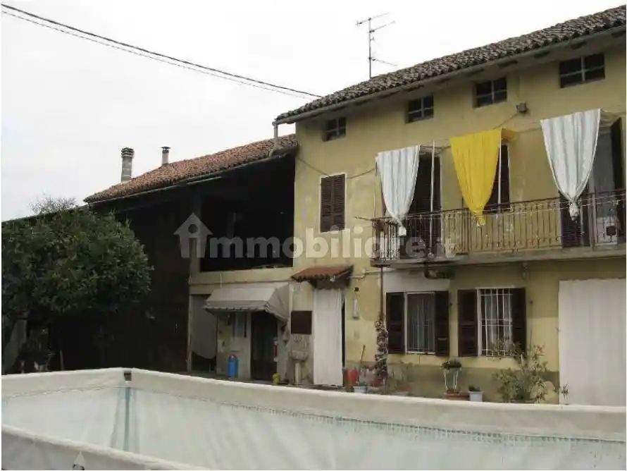 Palazzo - stabile all'asta via Camillo Benso Cavour, 2, Frassineto Po - foto 2