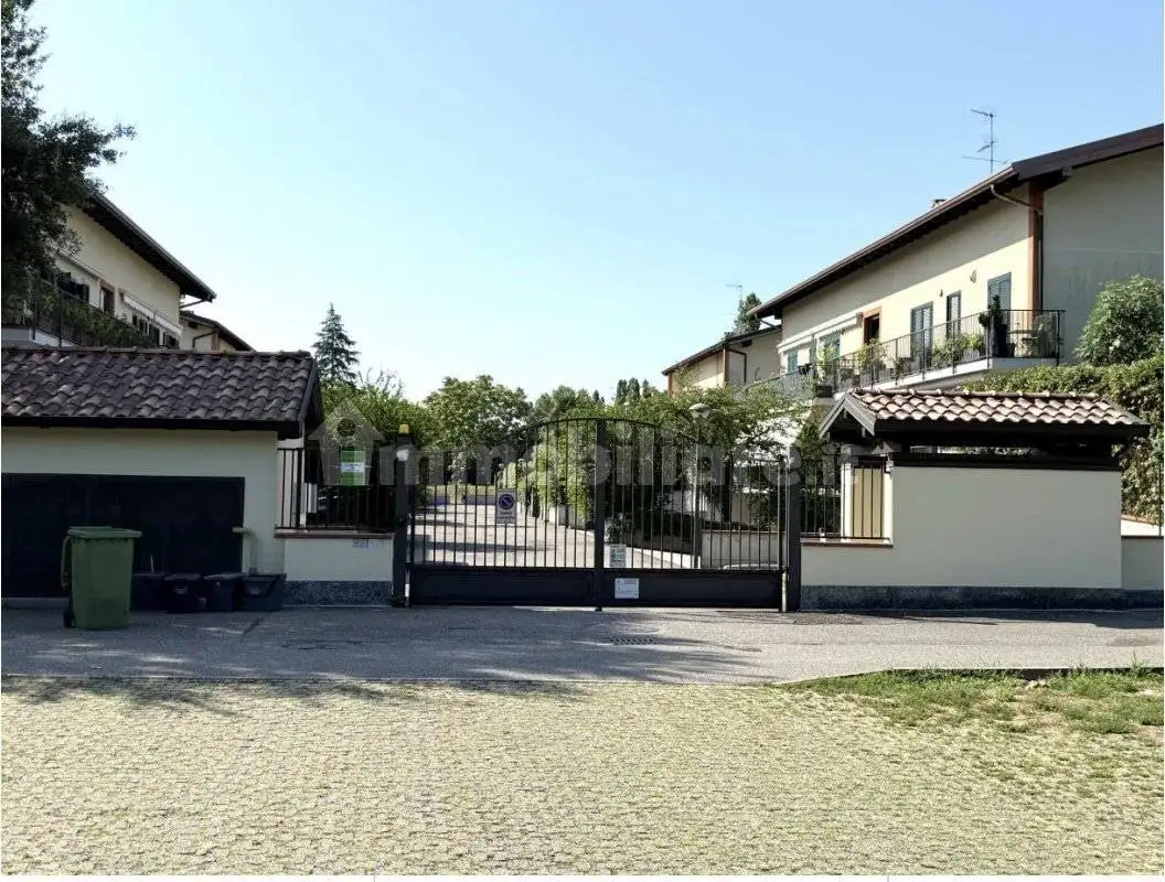 Villetta a schiera in asta a Magnago