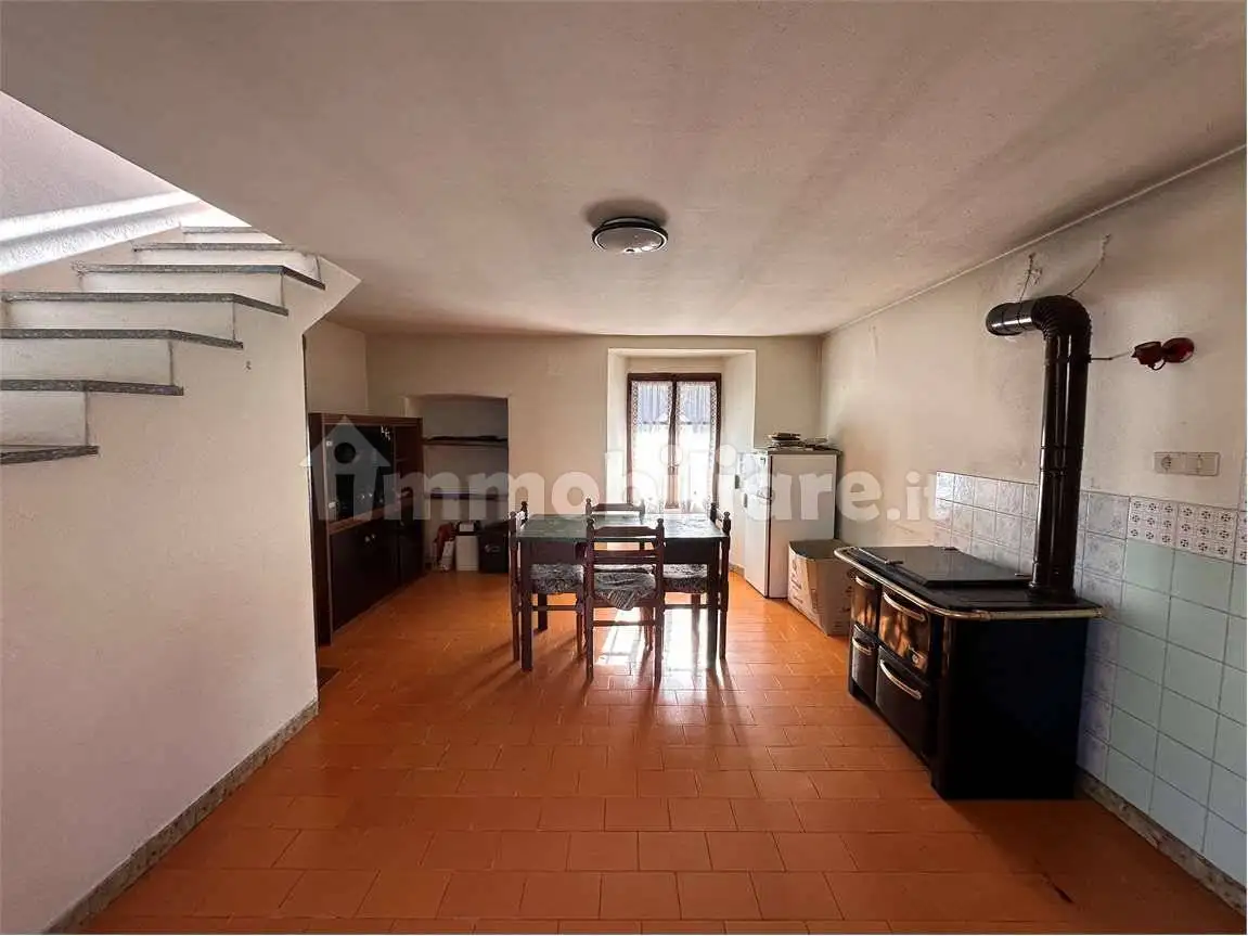 Casa indipendente in vendita a Re