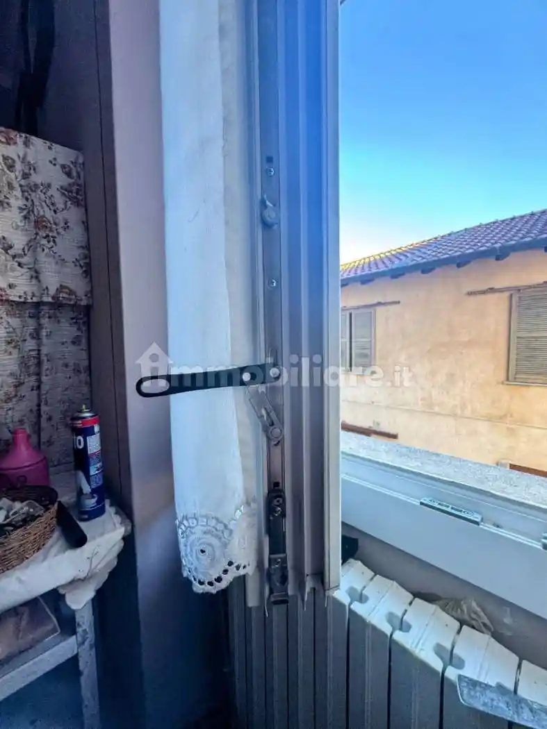 Trilocale via Giuseppe Garibaldi, Comerio - foto 4