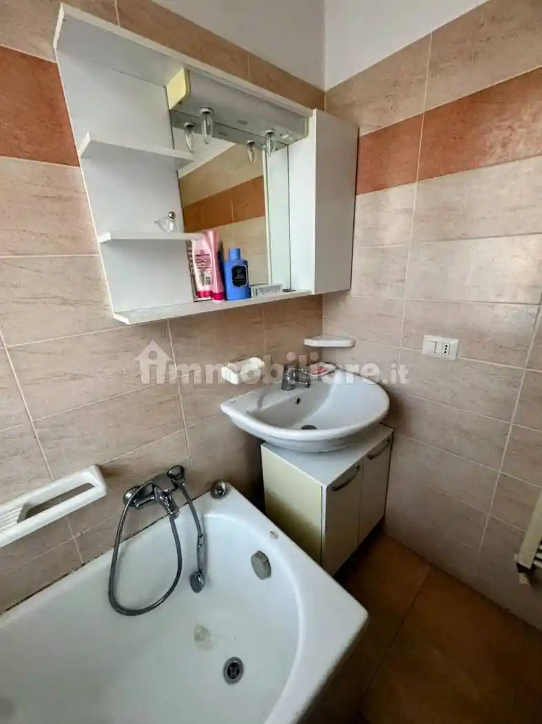 Trilocale via Giuseppe Garibaldi, Comerio - foto 5