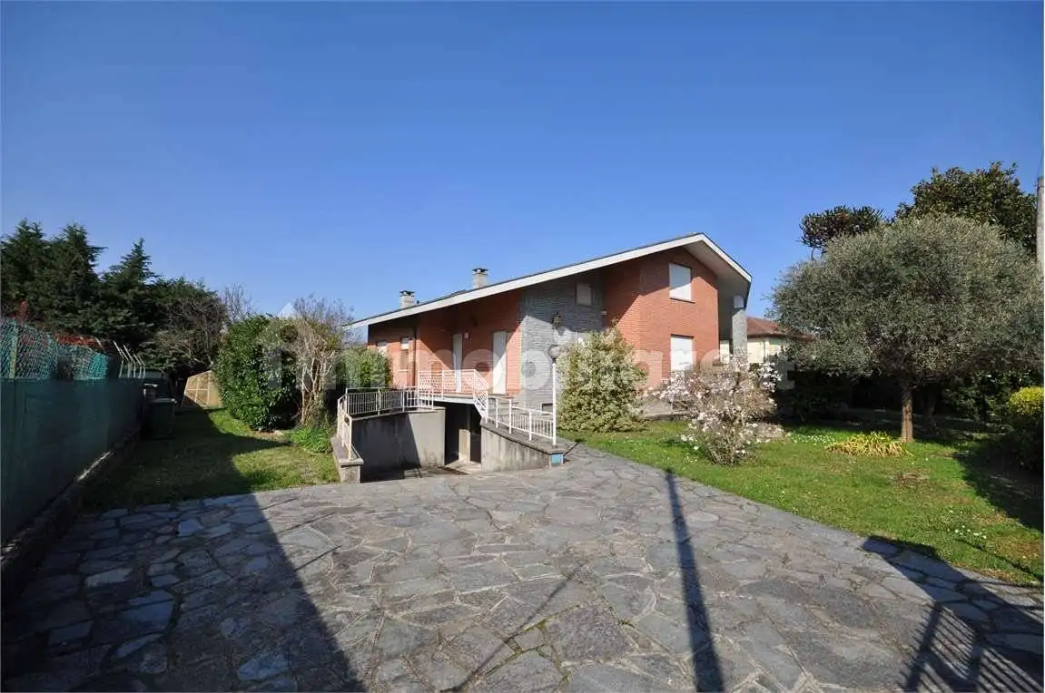 Villa in vendita a San Gillio