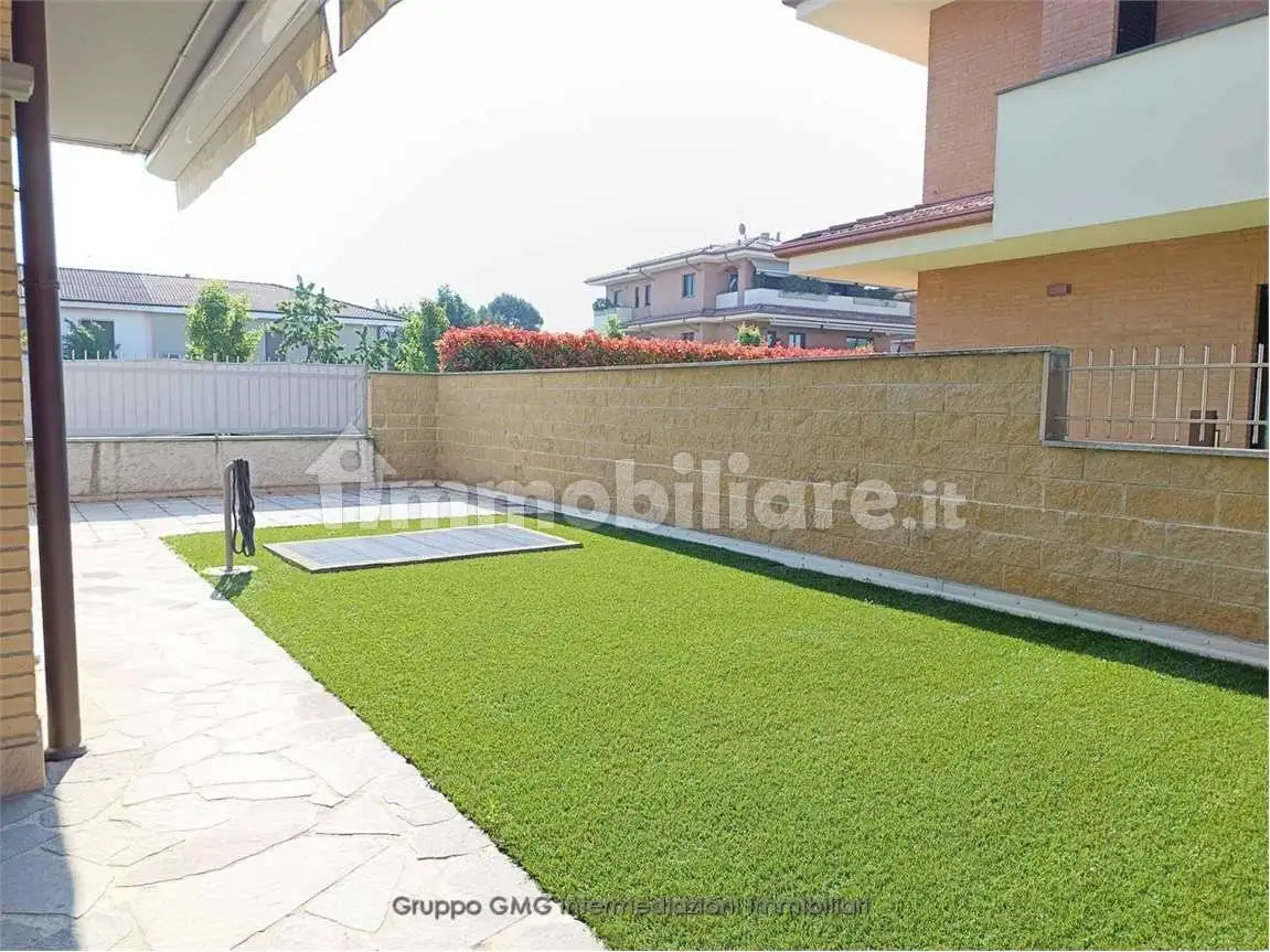 Trilocale via Clemente Alberti, 60, Carugate - foto 3