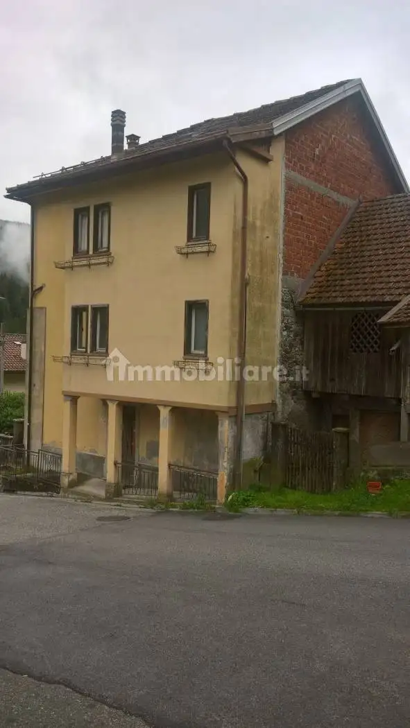 Casa indipendente in vendita a Treppo Ligosullo