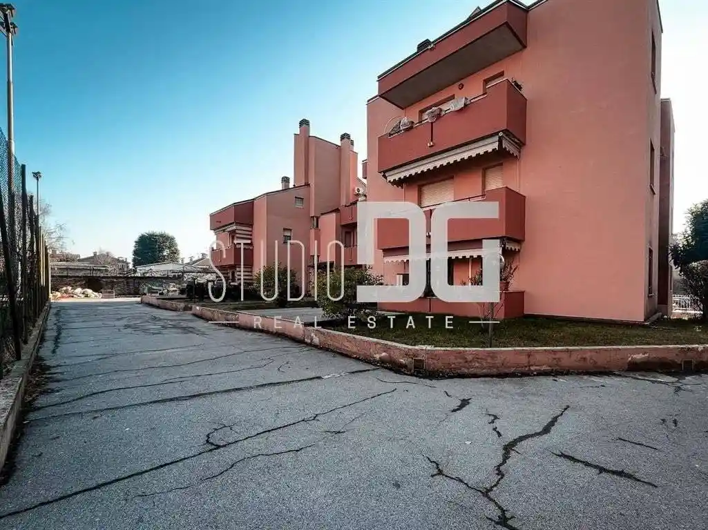 Appartamento in vendita a Desio