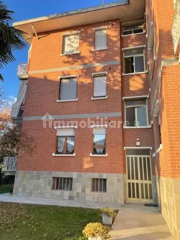 Trilocale via Giovanni Frola 18, Centro, Leinì - foto 2