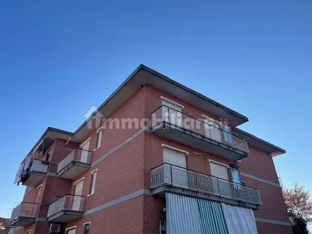 Trilocale via Giovanni Frola 18, Centro, Leinì - foto 4