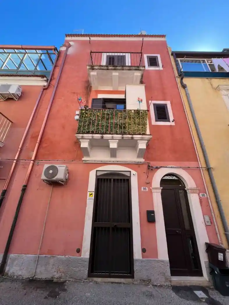 Casa indipendente in vendita a Ragusa