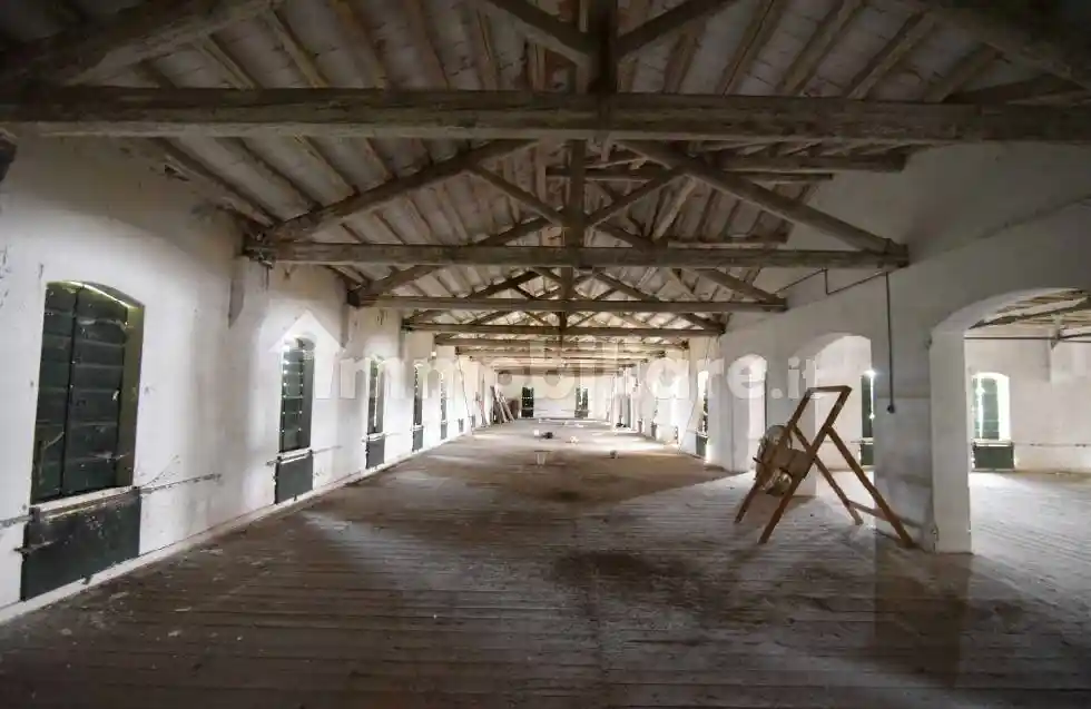 Palazzo - stabile all'asta Loc. Gainiga, via Camillo Benso Conte Di Cavour, Ceggia - foto 5