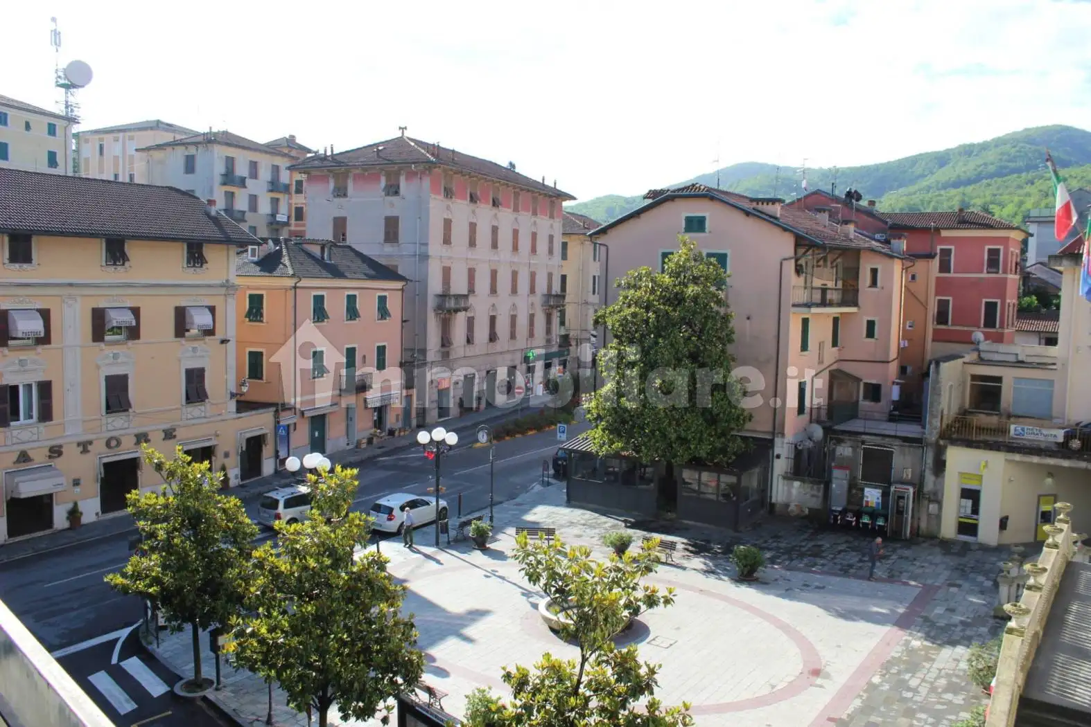 Appartamento piazza Enrico Macciò 11, Centro, Busalla - foto 3