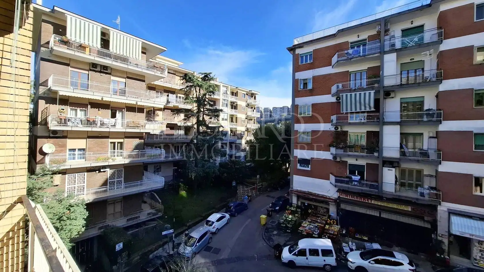 Appartamento in vendita a Napoli