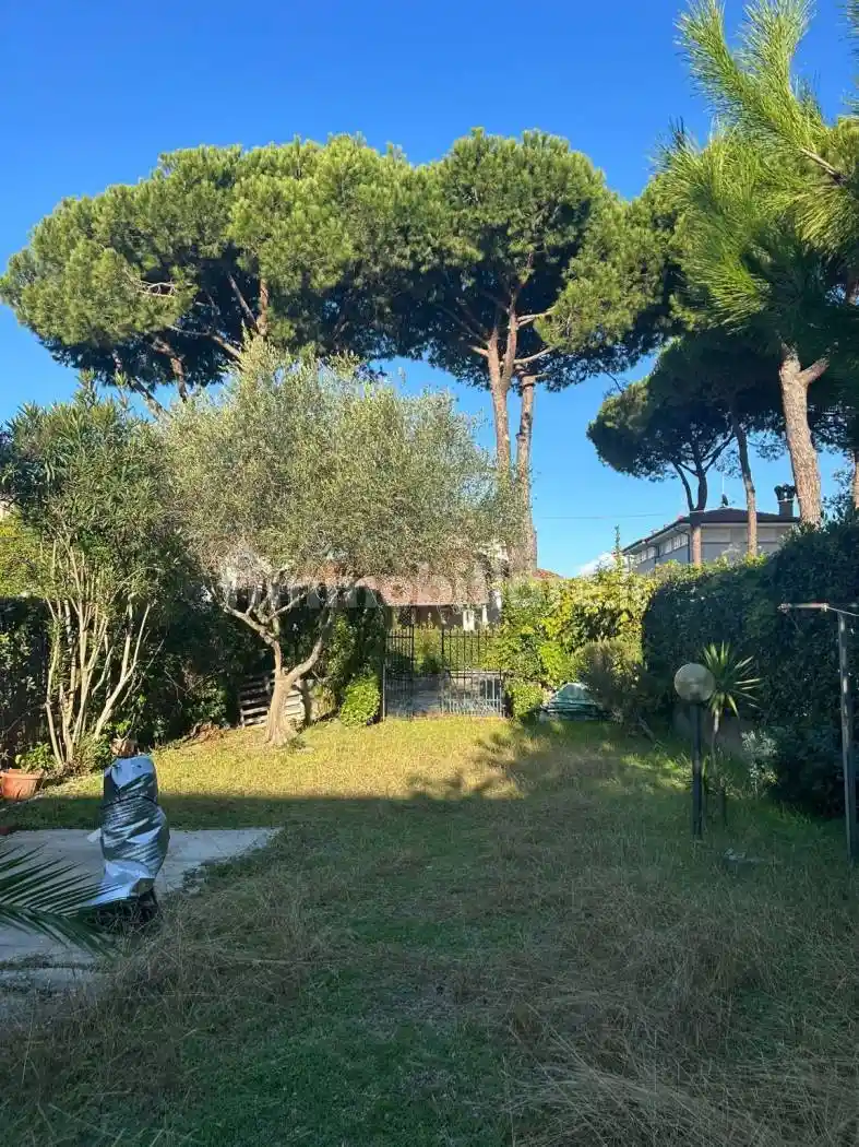 Villa in vendita a Pietrasanta