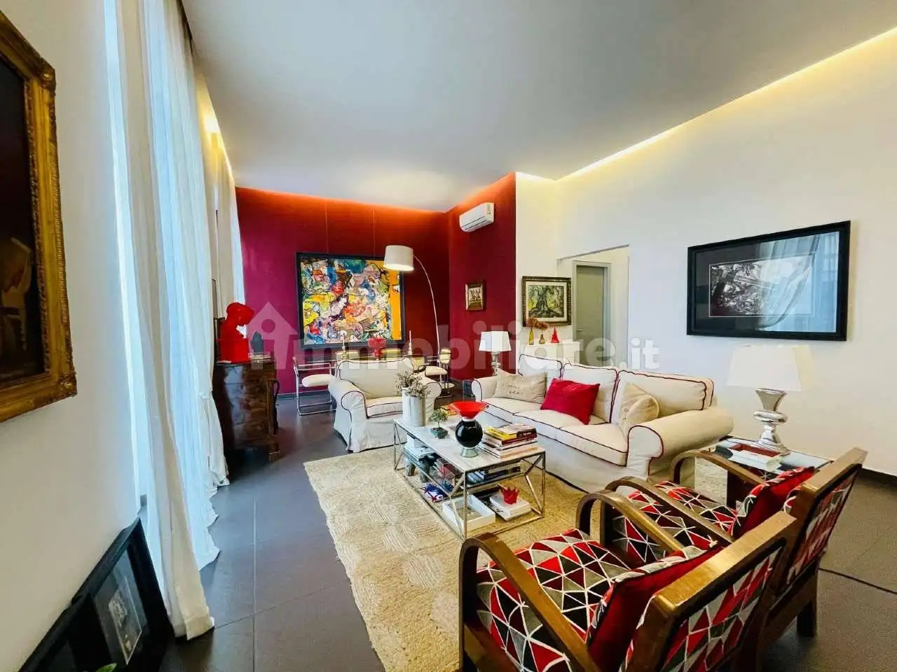 Appartamento in vendita a Napoli