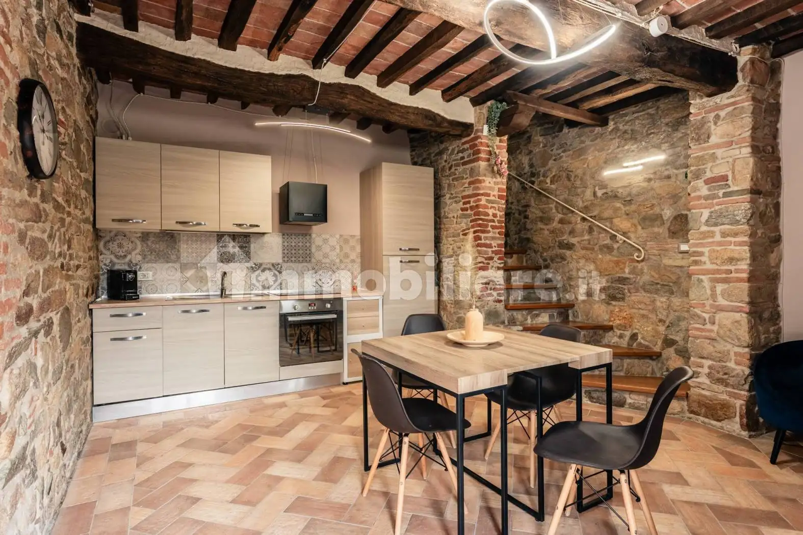 Appartamento in vendita a Vicopisano