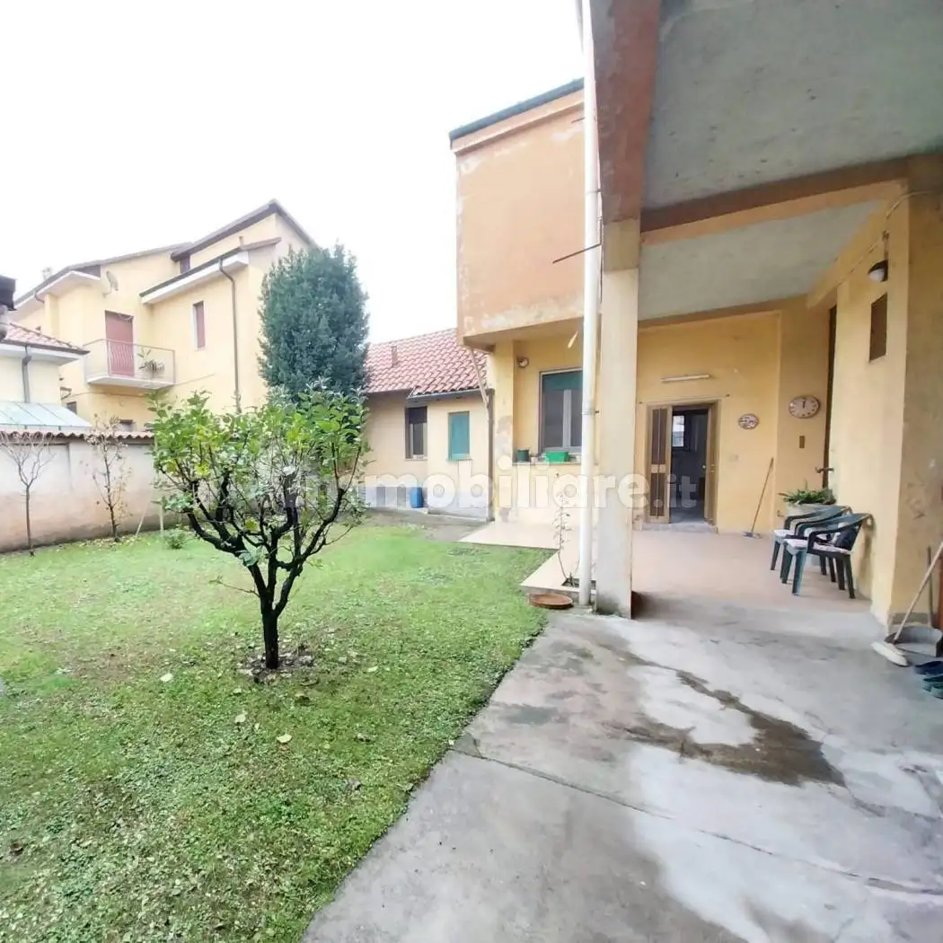 Terratetto plurifamiliare via Monte Grappa 1/9, Bareggio - foto 3