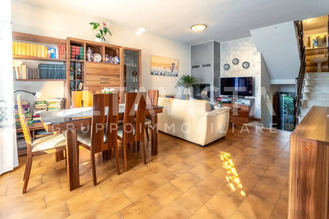 Villetta a schiera in vendita a Rezzato