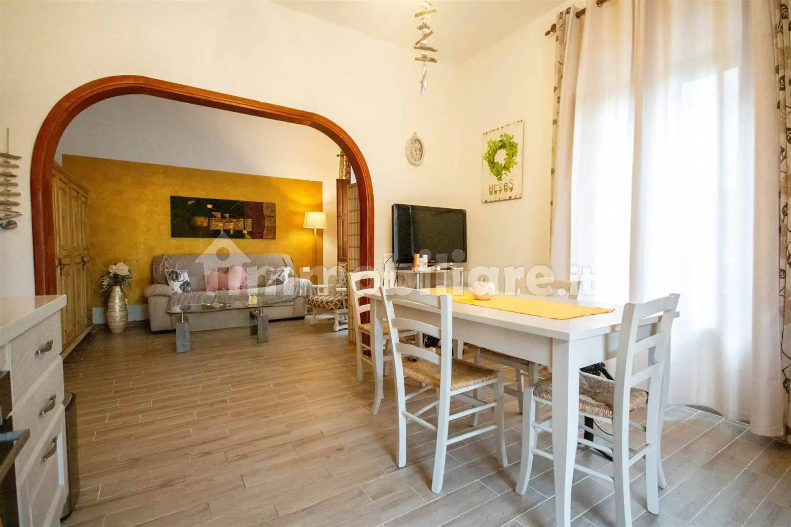 Appartamento in vendita a Cecina