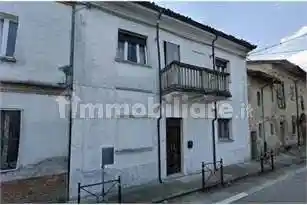 Casa indipendente in vendita a Voghera