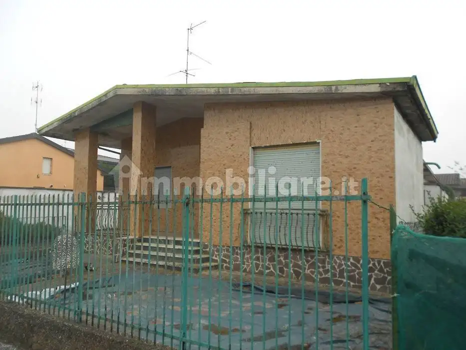 Villa in vendita a Vaiano Cremasco