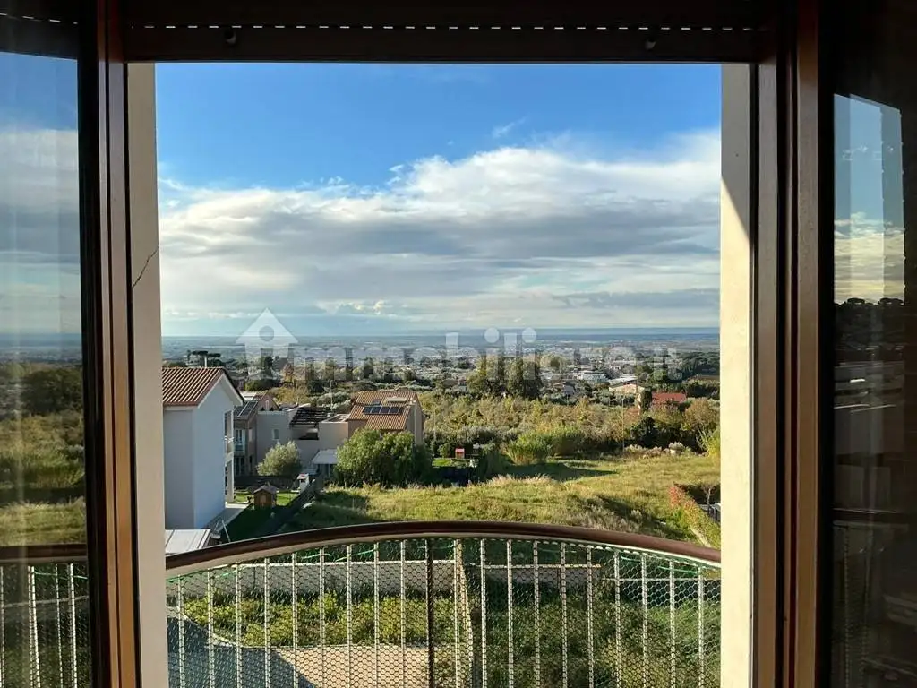 Appartamento in vendita a Ariccia