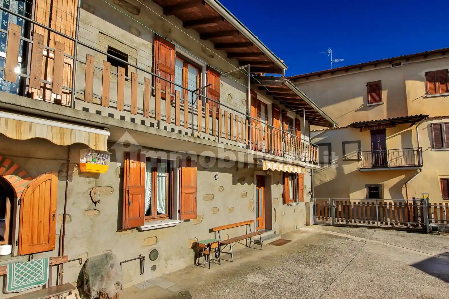 Terratetto unifamiliare 107 m², buono stato, Ponteranica - foto 2