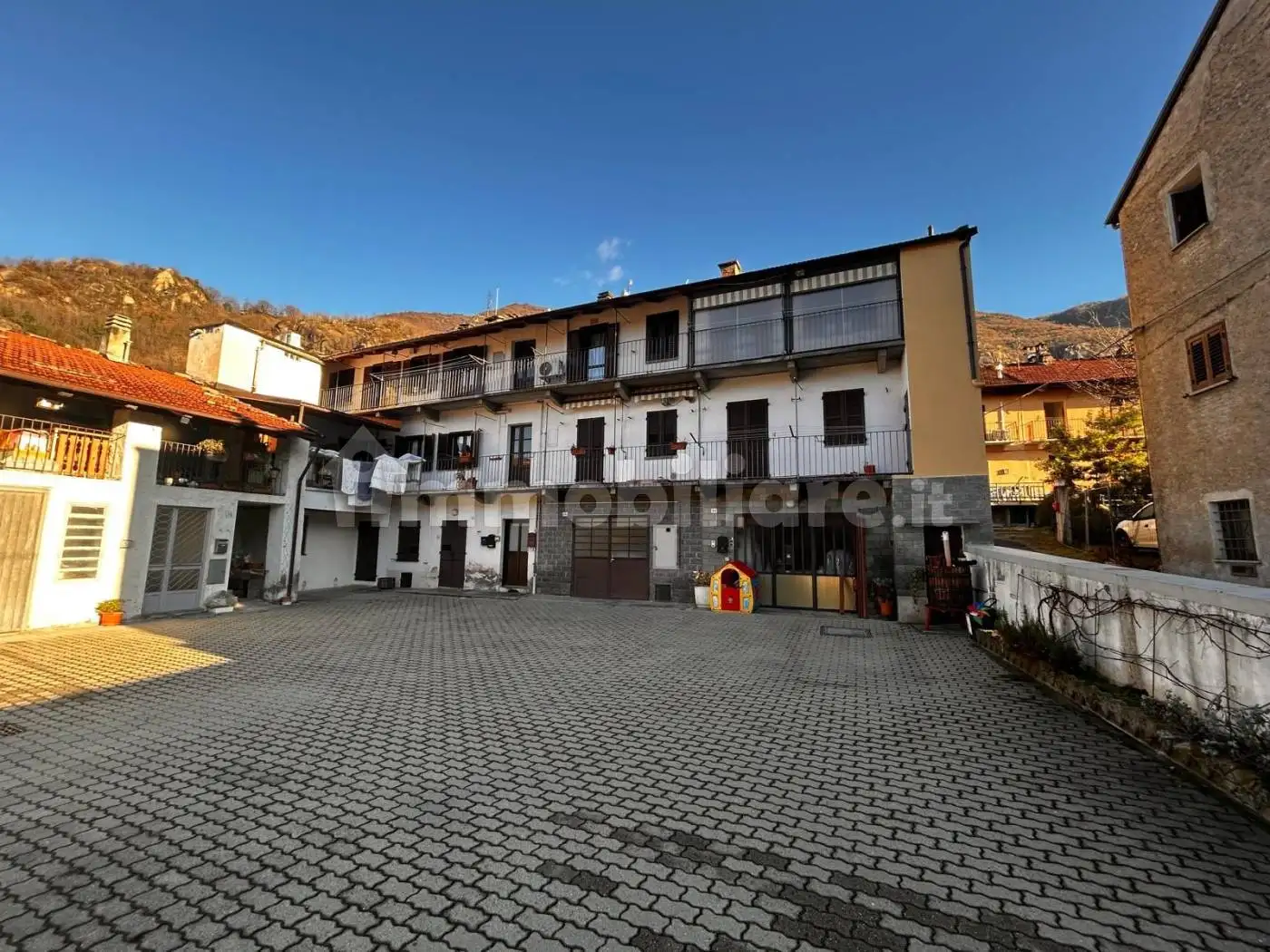 Trilocale via Tenente Mario Tacca 66, Borgone Susa - foto 2