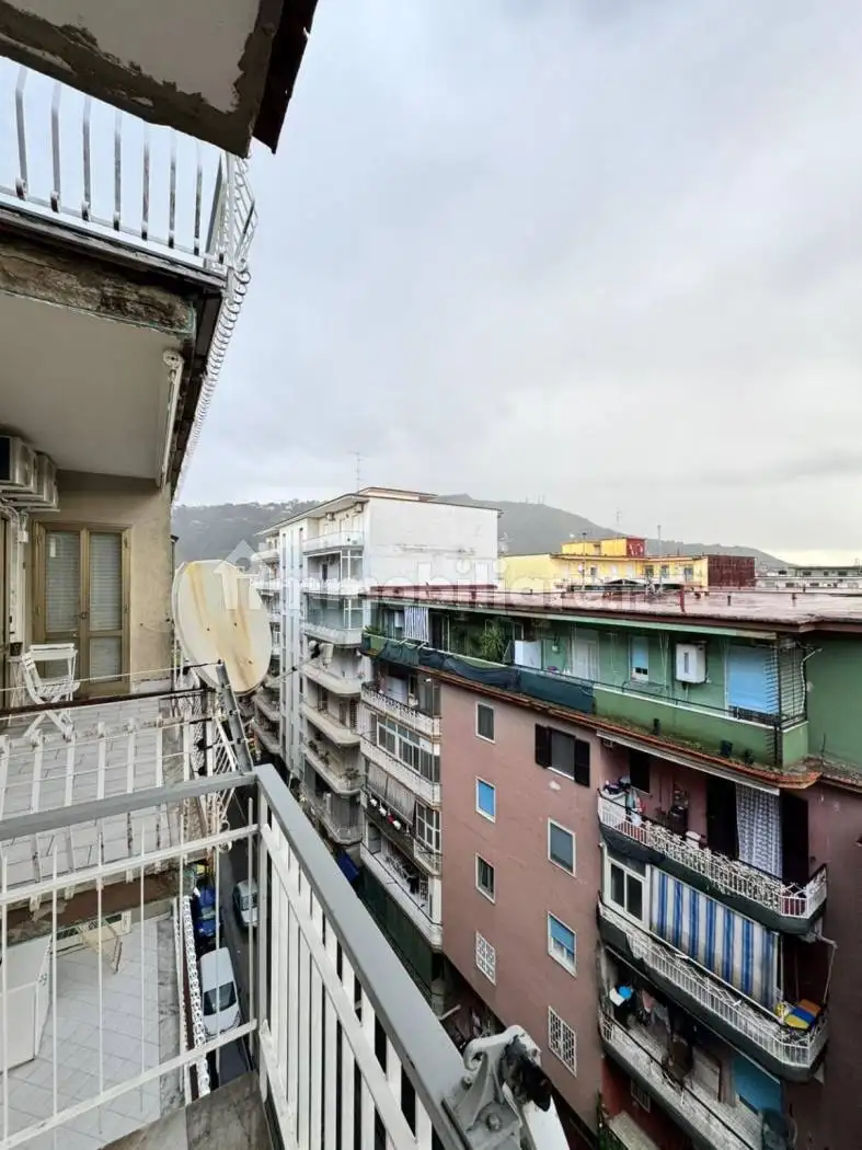 Appartamento in affitto a Napoli