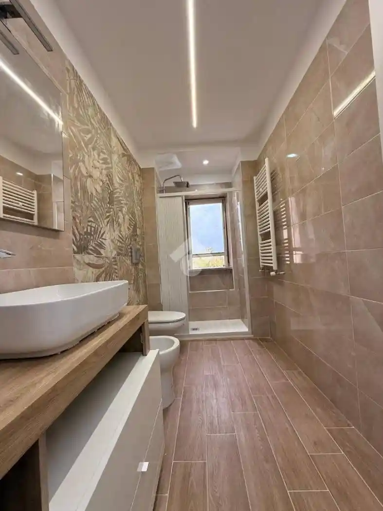 Trilocale via mennella 10, Centro, Casalnuovo di Napoli - foto 3