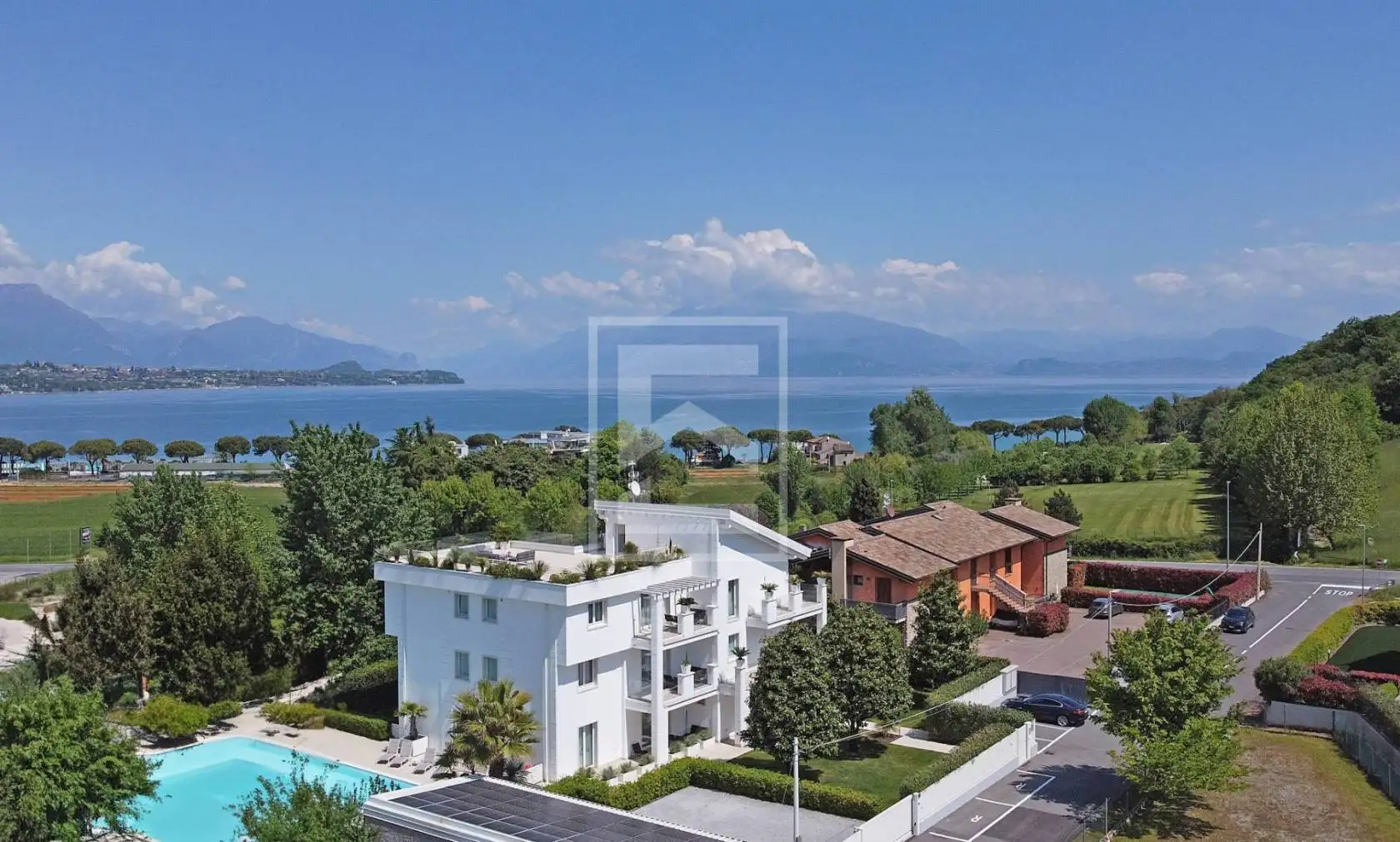 Villa in vendita a Desenzano del Garda