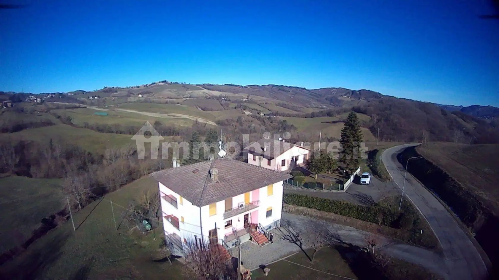 Casa indipendente in vendita a Neviano degli Arduini