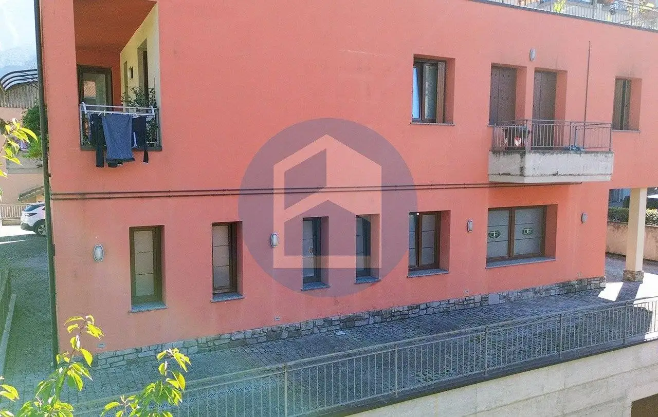 Trilocale Breno 25043 viale 28 Aprile, Centro, Breno - foto 5