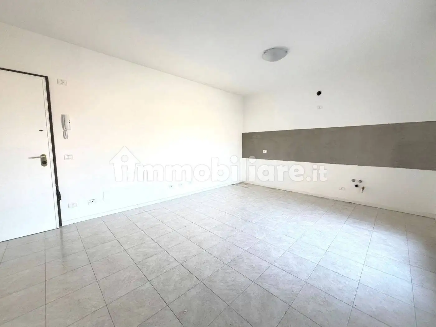 Bilocale via Capersa 20, Centro, Casaleone - foto 2