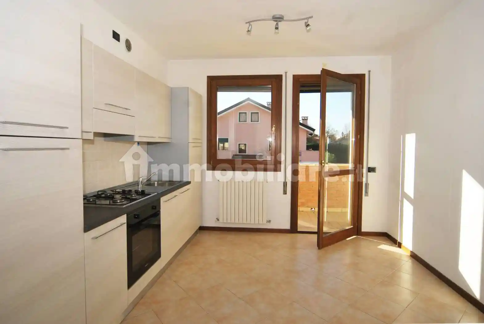 Trilocale via dei Colli 38B, Brusegana - Aeroporto, Padova - foto 2