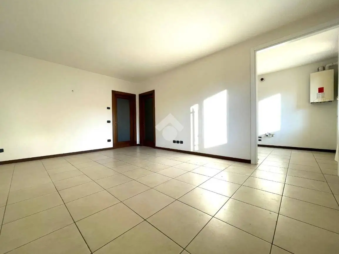 Appartamento in vendita a Piadena Drizzona