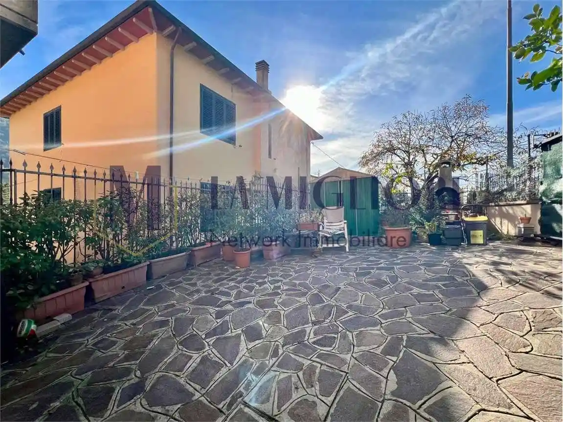 Villa in vendita a Montale
