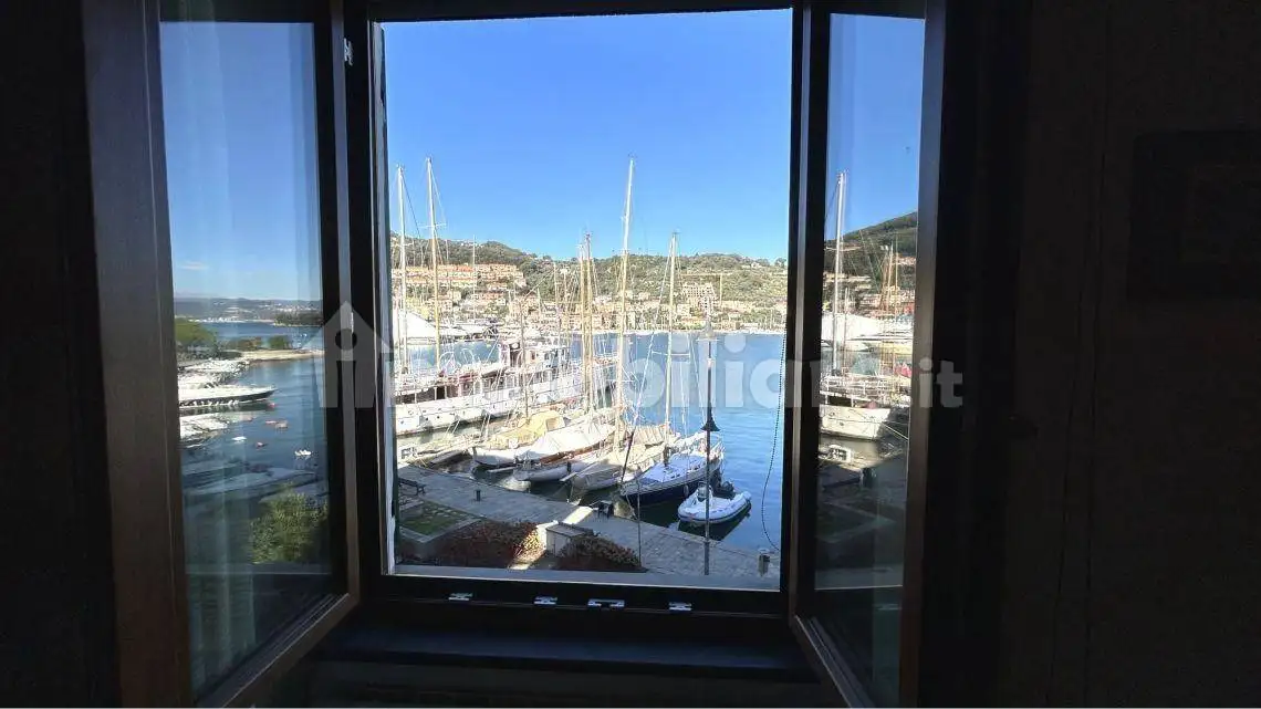 Appartamento in vendita a Portovenere