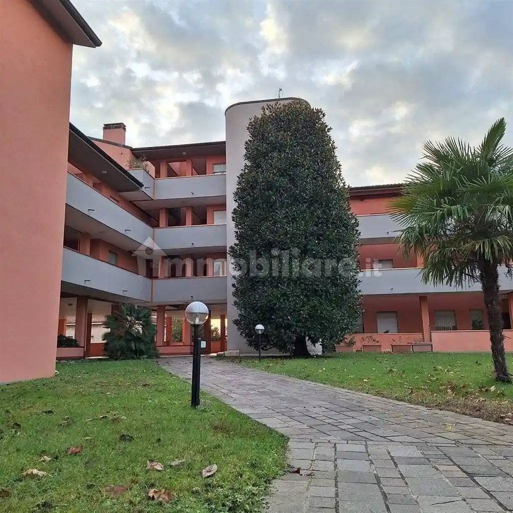 Trilocale via Borromeo 71, San Carlo, Seregno - foto 2