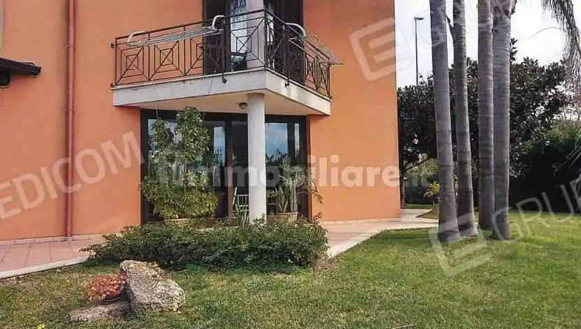 Villa in vendita a Matino