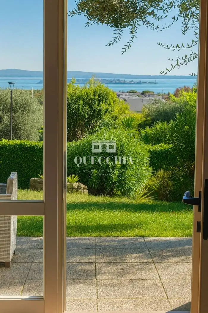 Appartamento in vendita a Padenghe sul Garda