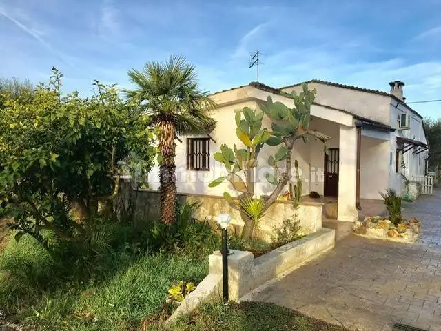 Appartamento in affitto a Oria