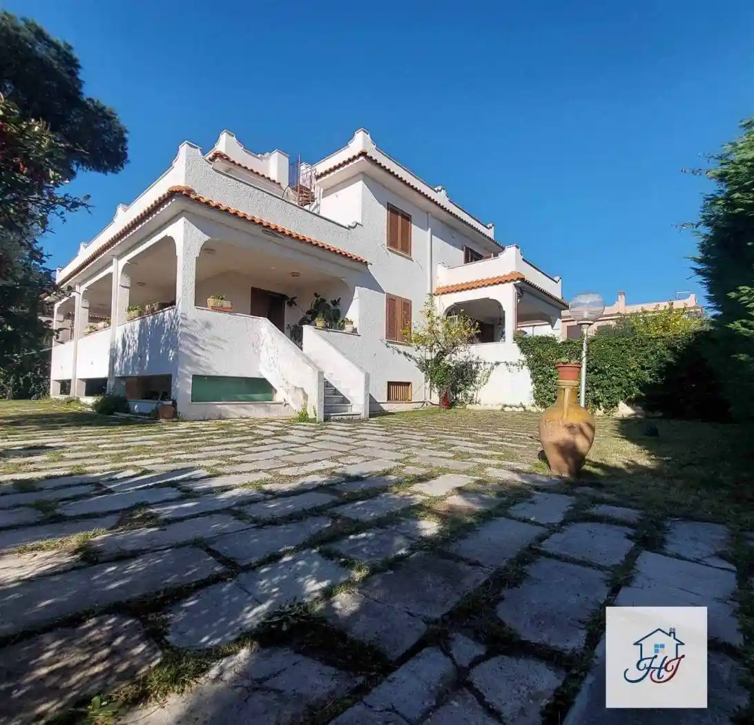 Villa in vendita a Anzio