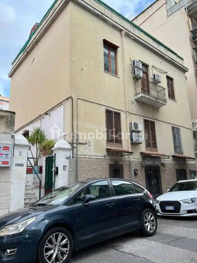 Terratetto plurifamiliare via Acate 21, Bagnoli, Napoli - foto 2