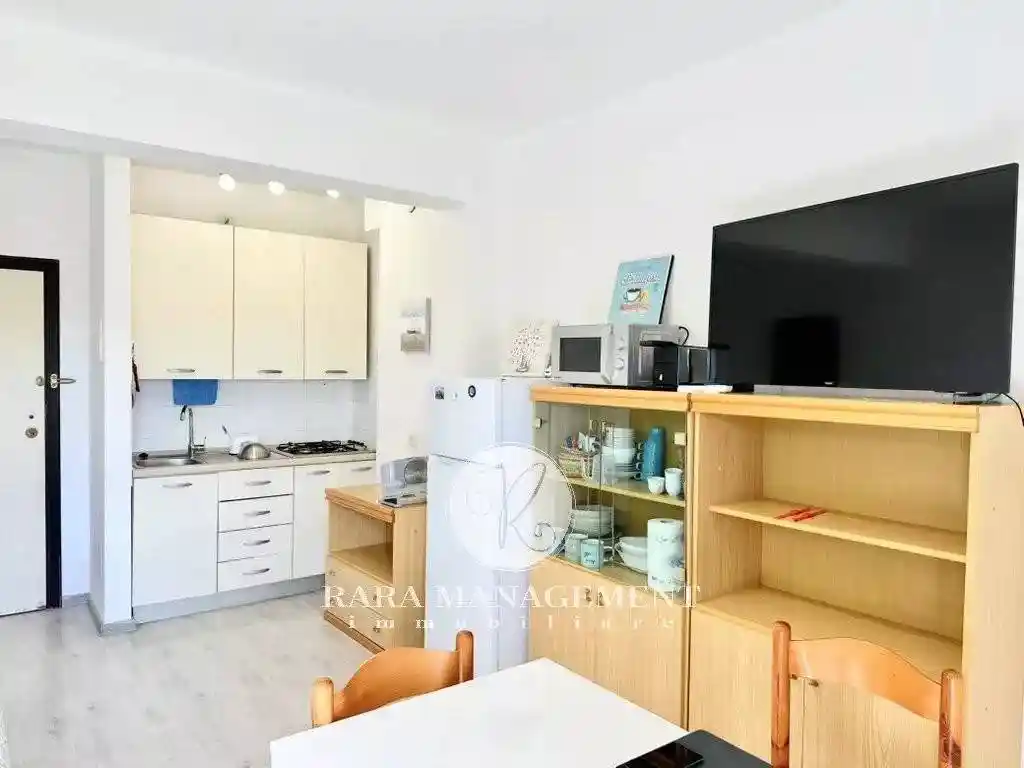 Bilocale ottimo stato, secondo piano, Centro, Porto Recanati - foto 2