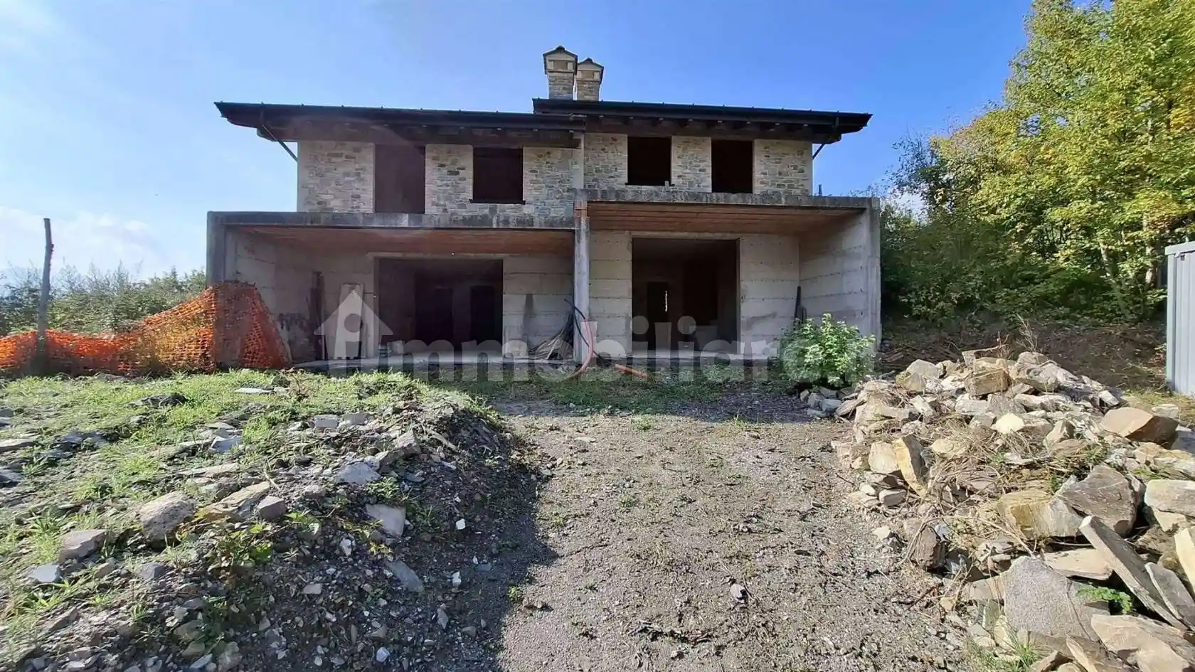 Villa in vendita a Ferriere