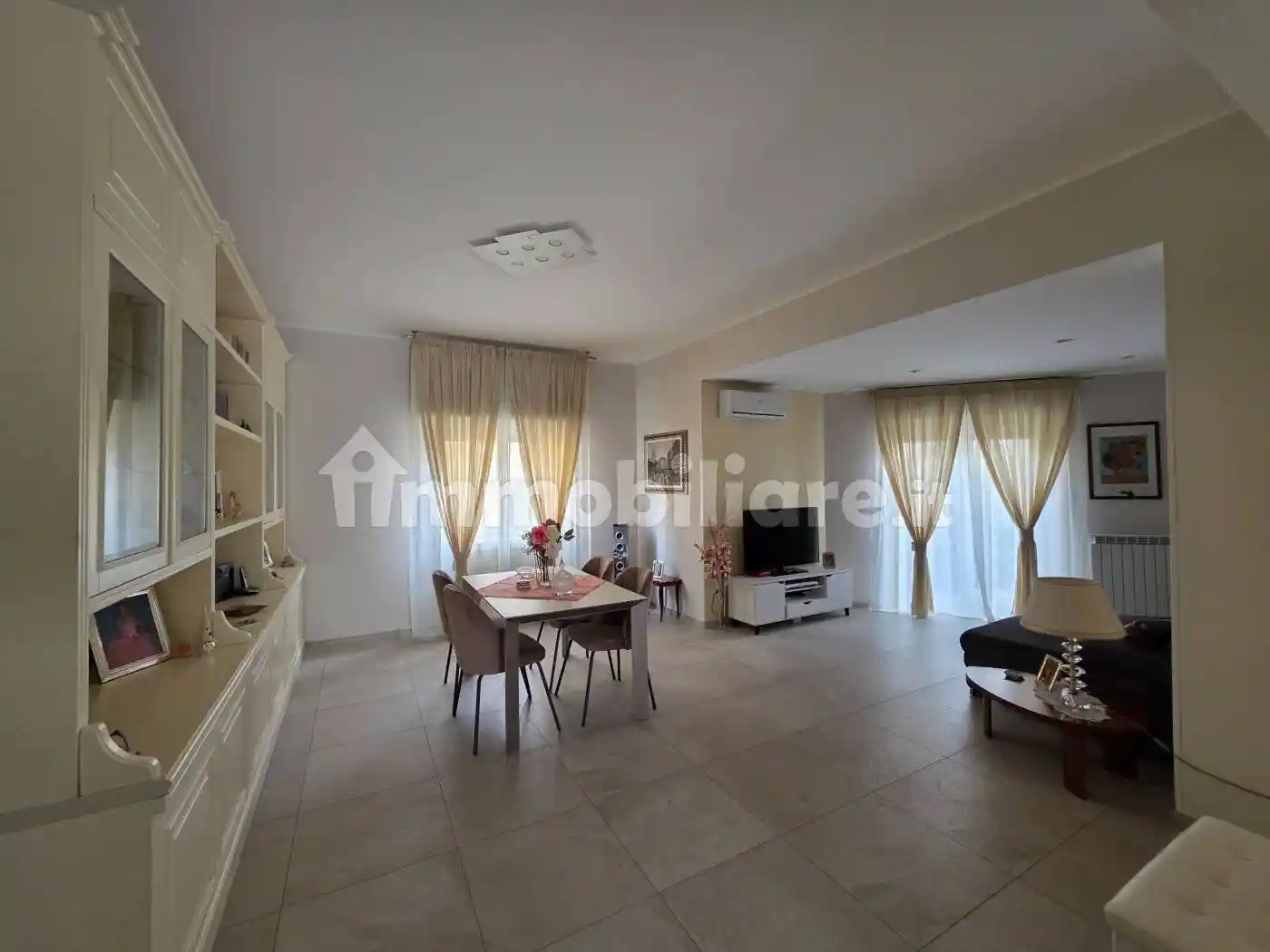 Palazzo - Edificio in Vendita - foto 2