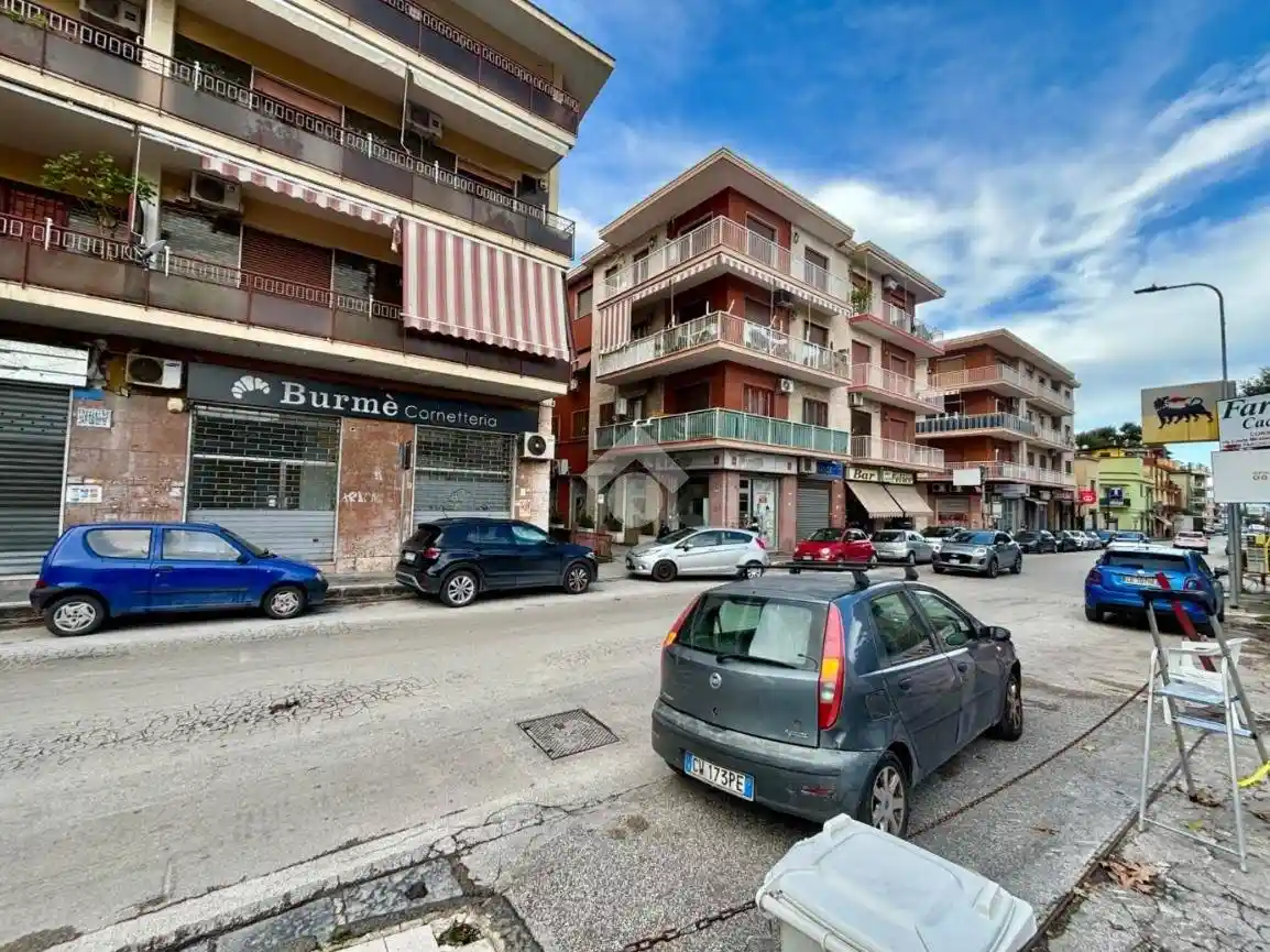 Trilocale via della Repubblica 76, Calvizzano - foto 4