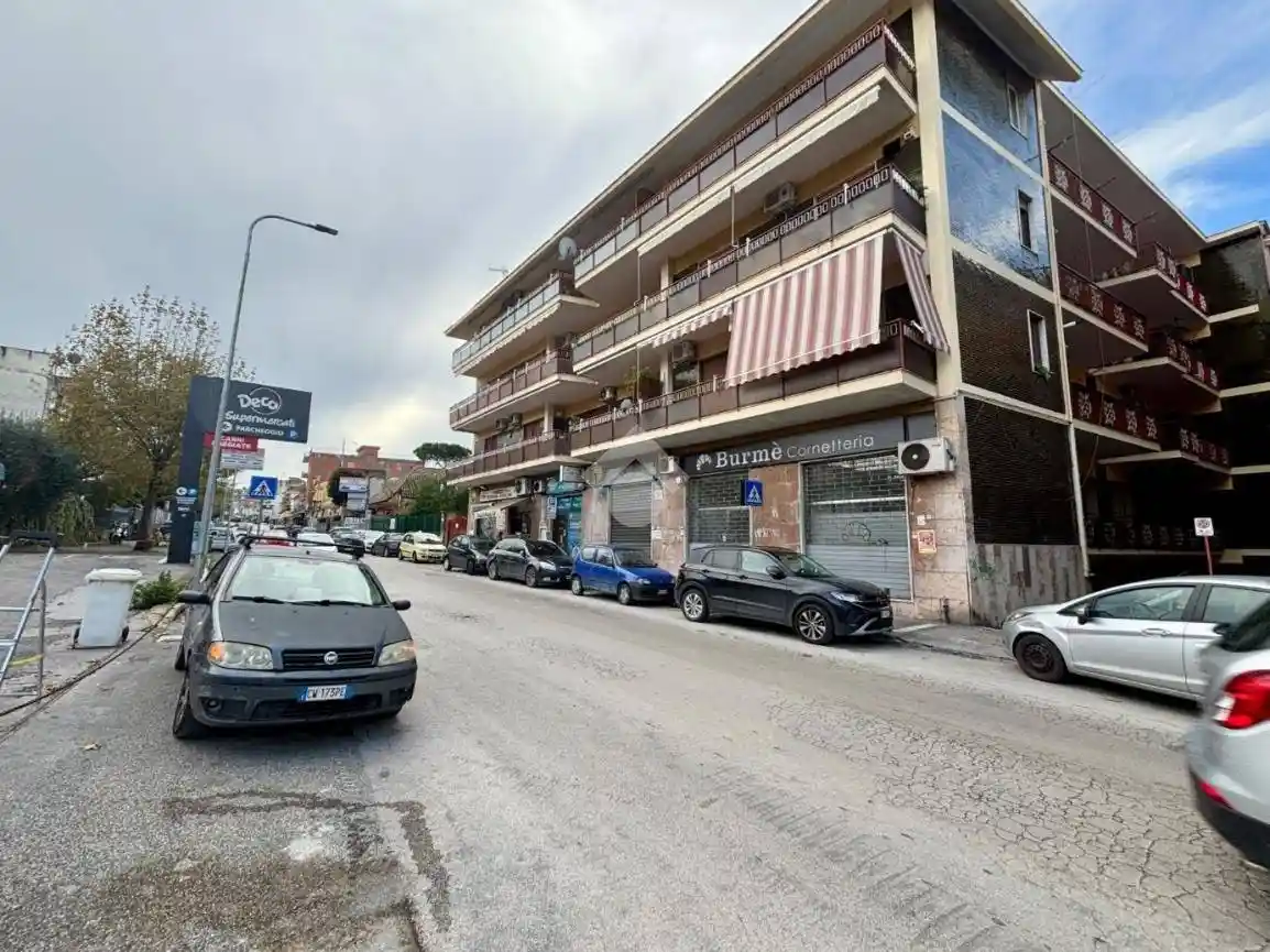 Trilocale via della Repubblica 76, Calvizzano - foto 5