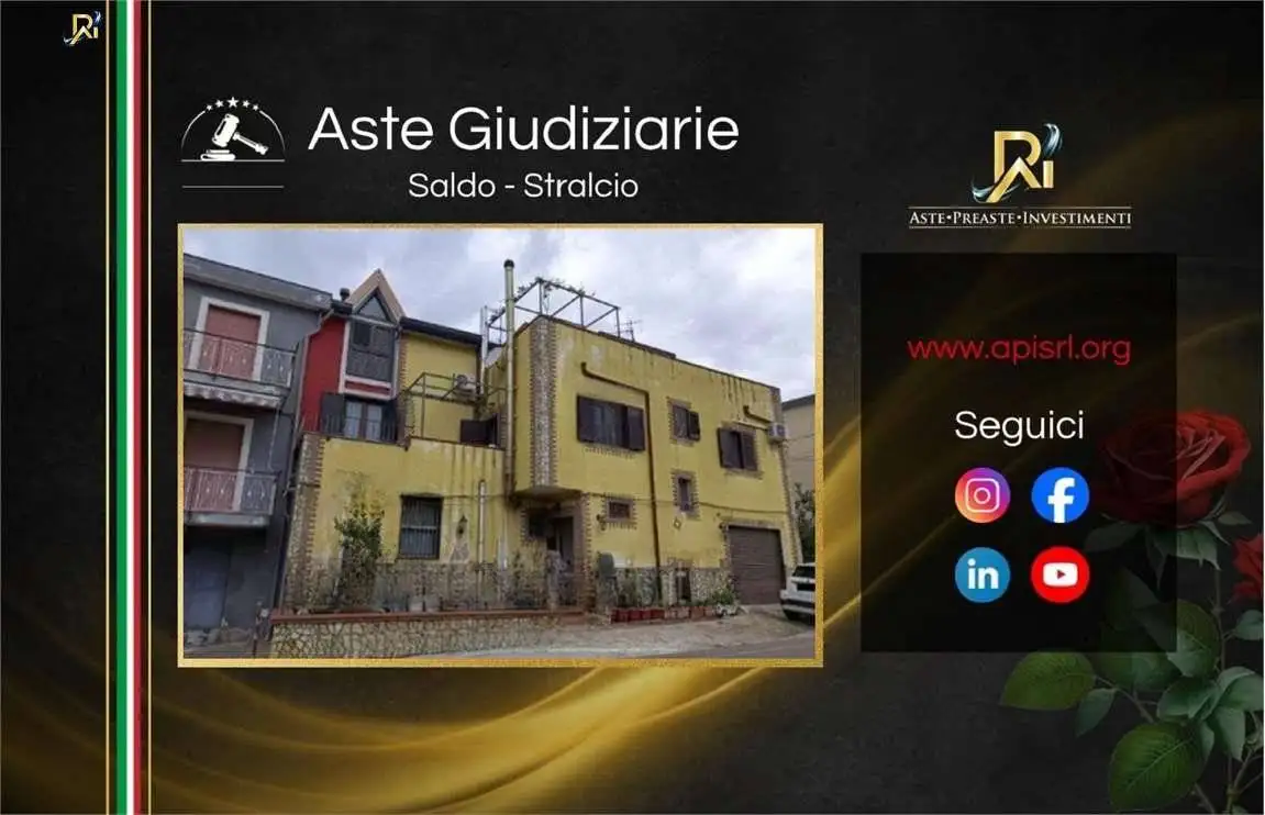 Casa indipendente in vendita a Montecorvino Rovella